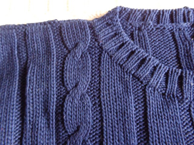 Zopfmusterpullover, Pullover mit Zopfmuster, Rundhals, ca. Gr. 140/146, Handarbeit