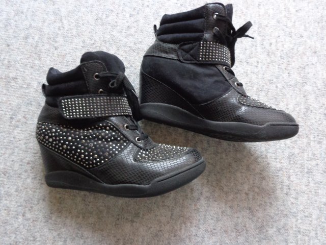 #Schuhe Stiefeletten Gr. 39/40 schwarz Keilabsatz
