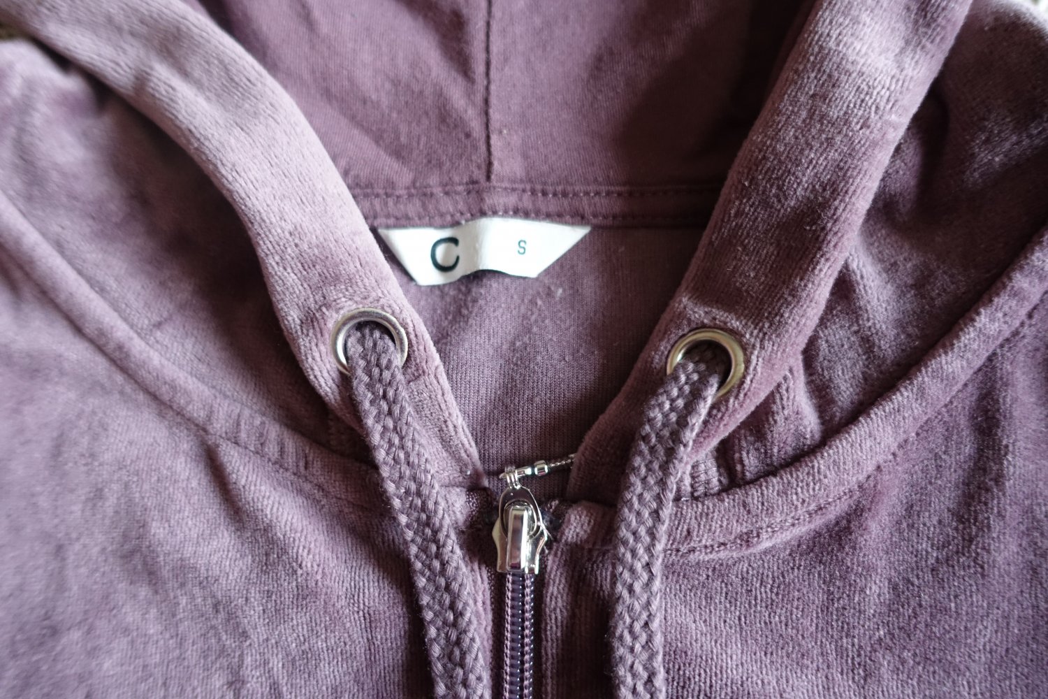 Kombi-Jogging-Anzug, Nickystoff, RV-Jacke mit Kapuze Gr. S, Hose Gr. M, auberginefarben