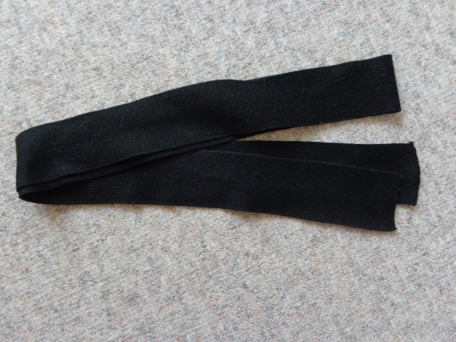 #Strick - Longpullunder, Feinstrick, Gr. S bzw. Gr. 36, schwarz, V-Ausschnitt, Strickgürtel