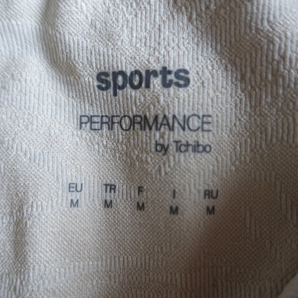 Sport-Bustier, Gr. M, beige, NEU, nicht getragen! aber 1x gewaschen
