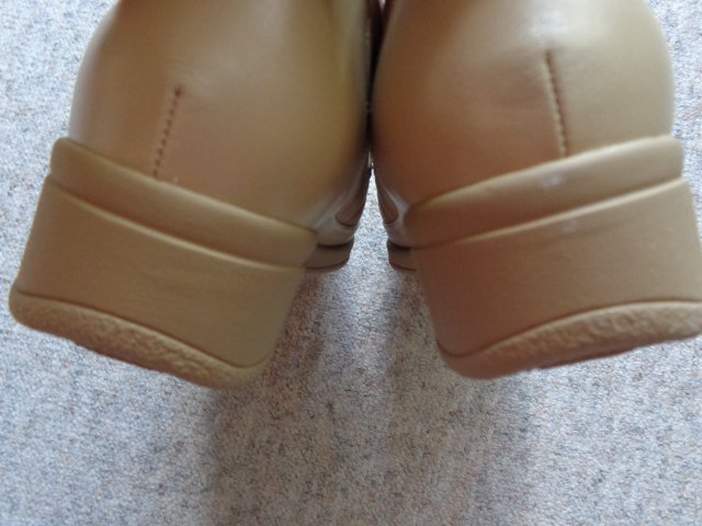NEU Damenschuhe Waldläufer Gr. 5 bzw. Gr. 38 beige Leder, Fußbett