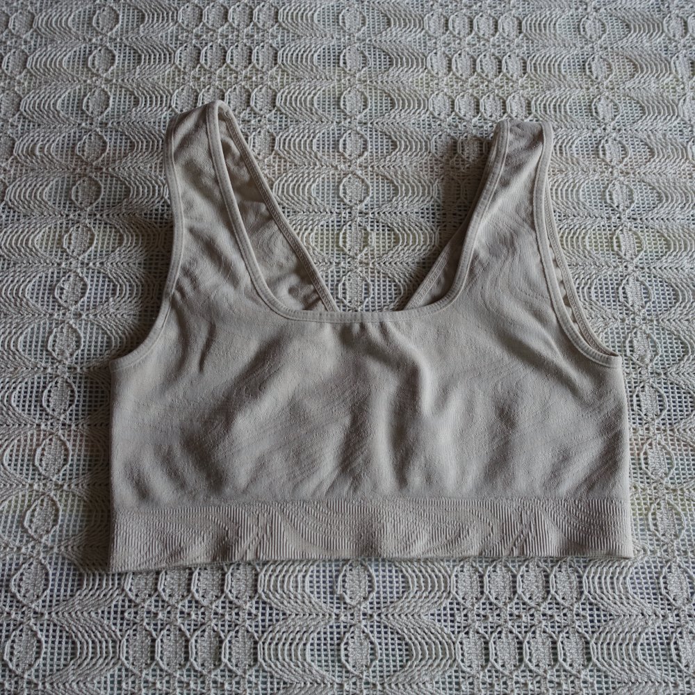 Sport-Bustier, Gr. M, beige, NEU, nicht getragen! aber 1x gewaschen