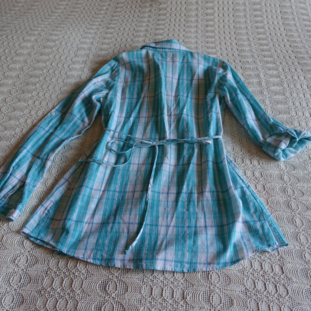 Vintage - Bluse - Longbluse, Gr. S bzw. ca. Gr. 36, türkis/weiß/silber, kariert, Amisu