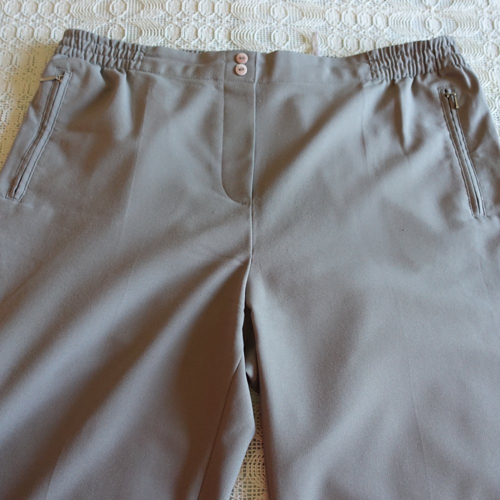 Hose, Schlupfhose, Stoffhose, ca. Gr. 48, grau