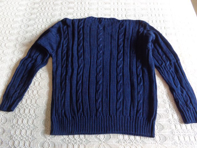 Zopfmusterpullover, Pullover mit Zopfmuster, Rundhals, ca. Gr. 140/146, Handarbeit