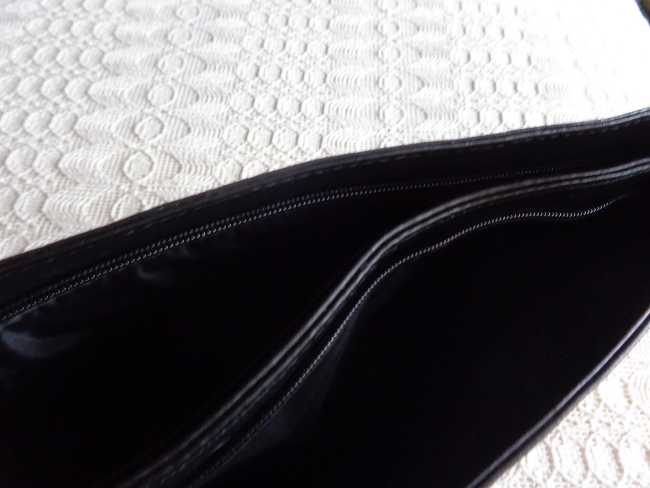 Vintage - Kulturtasche (eher wohl für Herren), schwarz, Kunstleder, 12 Euro