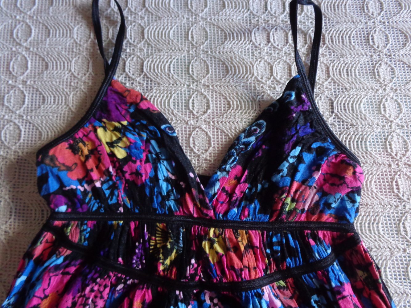 Vintage - Top, Trägerhemd, Gr. 34 bzw. ca. Gr. XS, schwarz/bunt, Blumenmuster, H&M devided