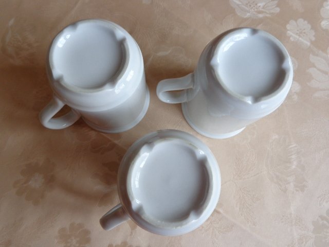 Haushalt - Geschirr - Becher - Trinkbecher, weiß, 3 Stück 3,00 €