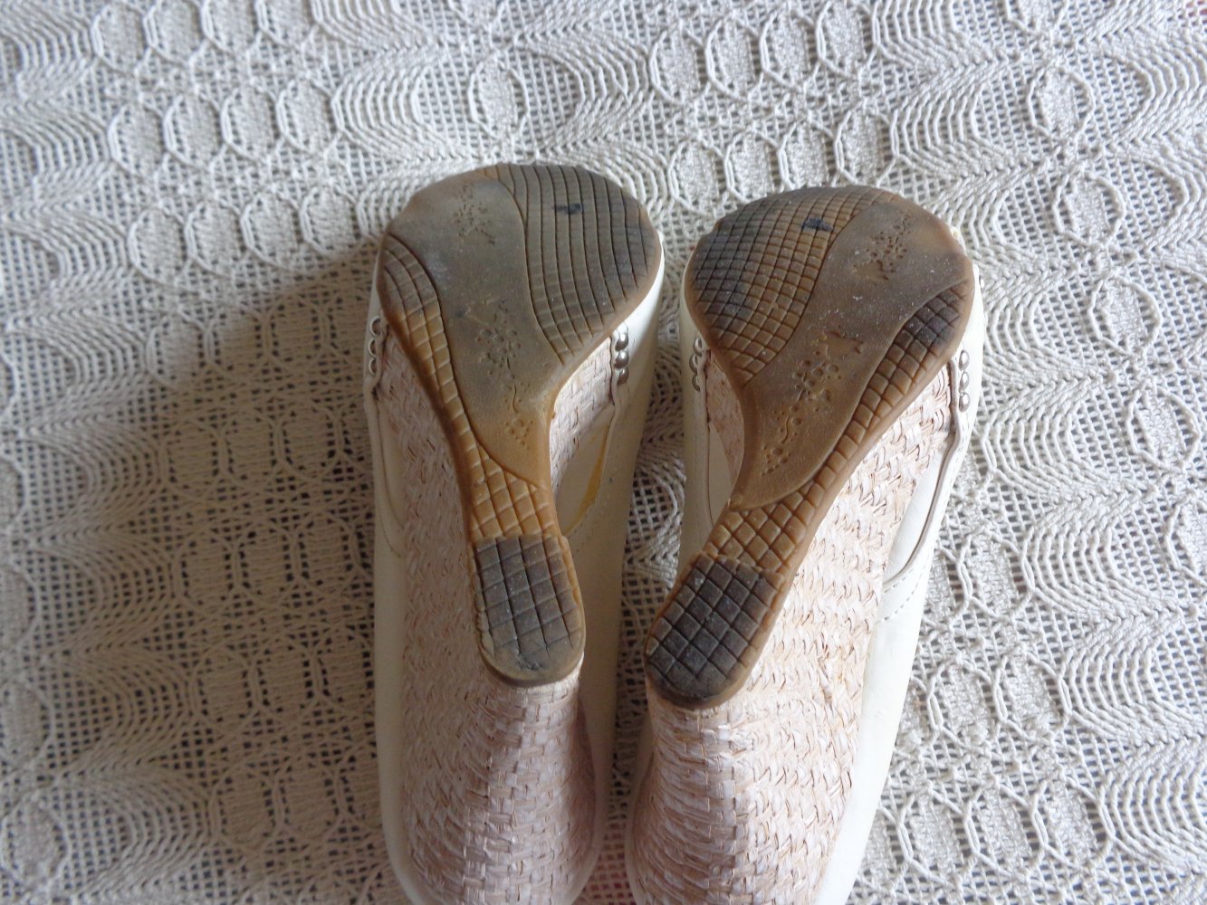 Damenschuhe - Keil-Peeptoes, Gr. 39, ecru, Kunstleder