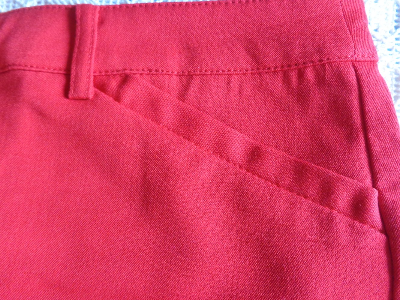 Vintage - Hotpants, Shorts, kurze Hose, rot, Gr. 36 bzw. ca. Gr. S, H & M Divided