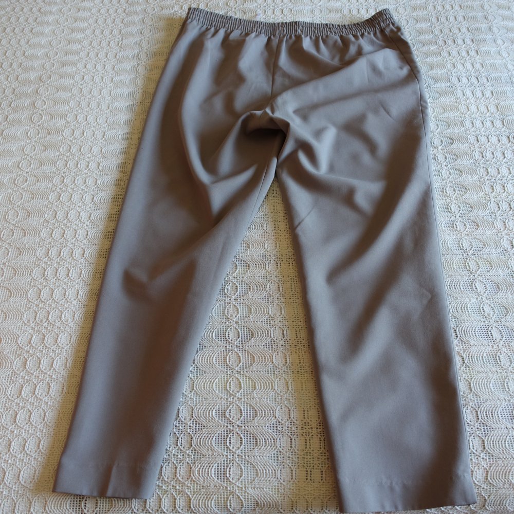 Hose, Schlupfhose, Stoffhose, ca. Gr. 48, grau