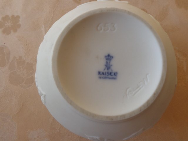 Vintage - Vase - Blumenvase - Kugelvase, AK Kaiser, weiß