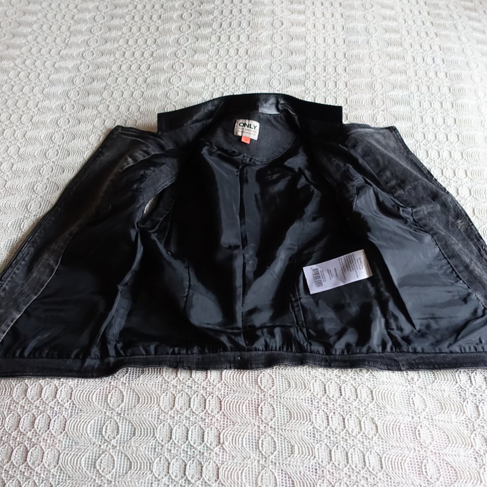 Weste, Jeans-Weste, schwarz/anthrazit, Gr. 34 bzw. ca. Gr. XS, Only, mit Leder