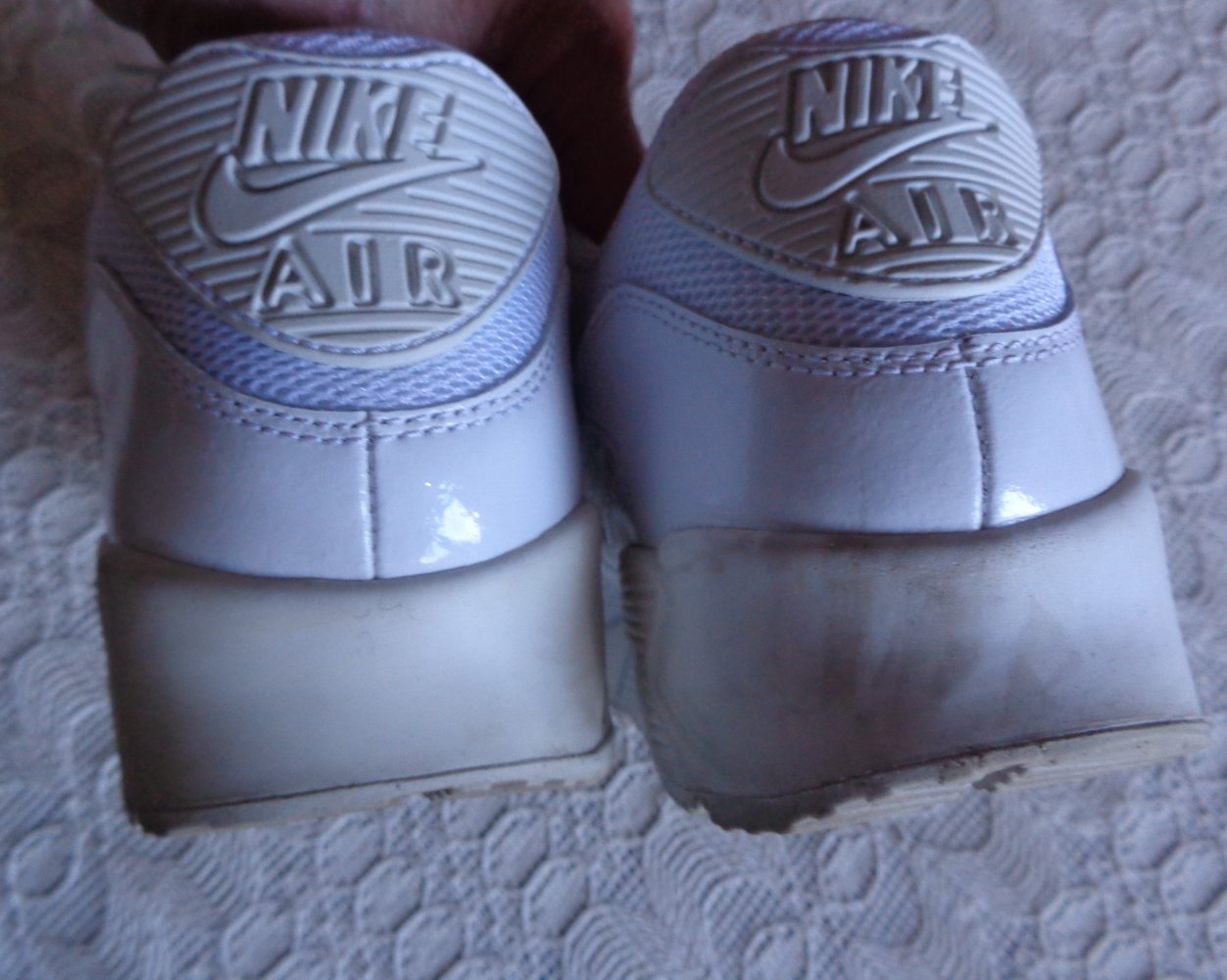 Sneaker, Turnschuhe, NIKE Air Max, Gr. 40, weiß/teilw. Lack, 75 Euro VB