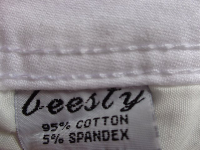 #Hose weiß ca. Gr. M bzw. ca. Gr. 38? Marke: Beesty