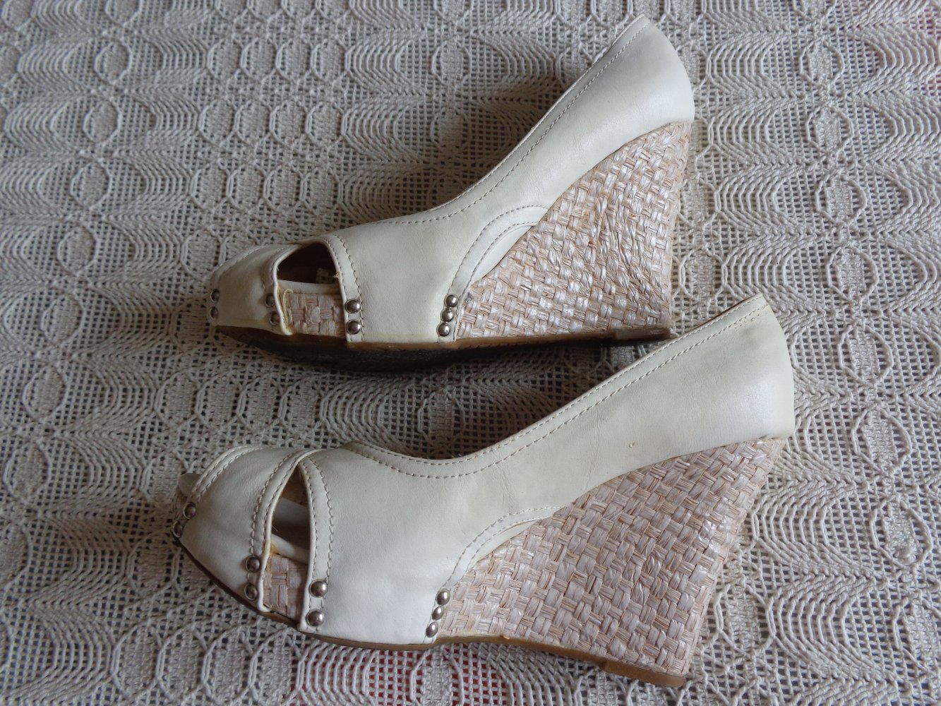 Damenschuhe - Keil-Peeptoes, Gr. 39, ecru, Kunstleder