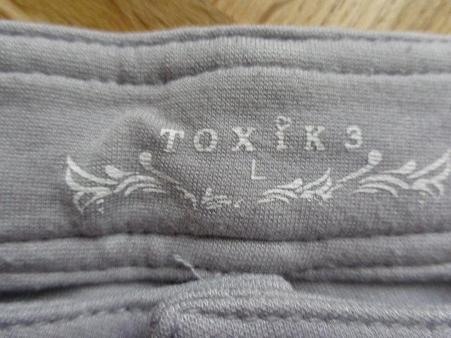 #Hose grau ca. Gr. S/M bzw. ca. Gr. 36/38? hellgrau, Toxik3 L