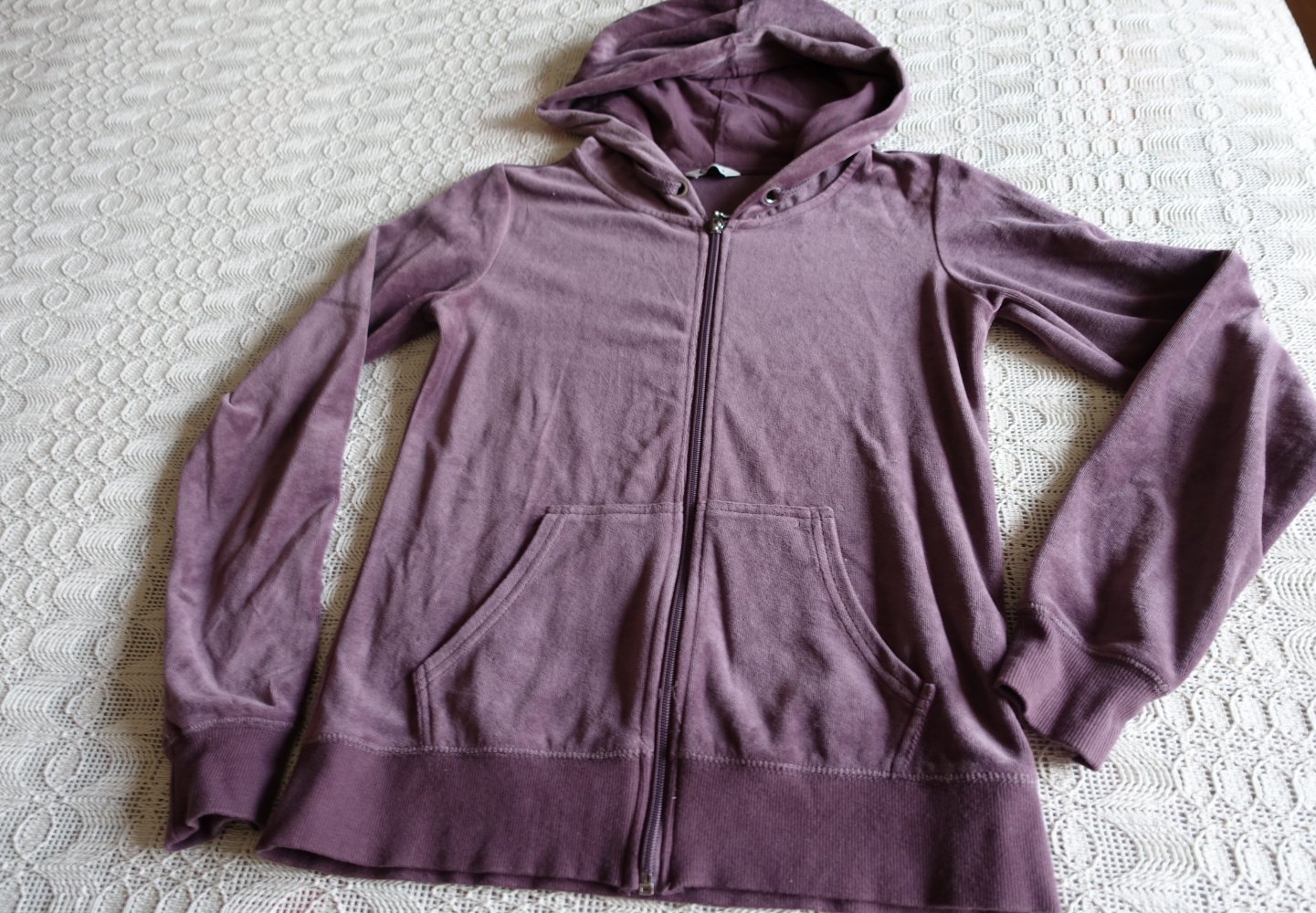 Kombi-Jogging-Anzug, Nickystoff, RV-Jacke mit Kapuze Gr. S, Hose Gr. M, auberginefarben