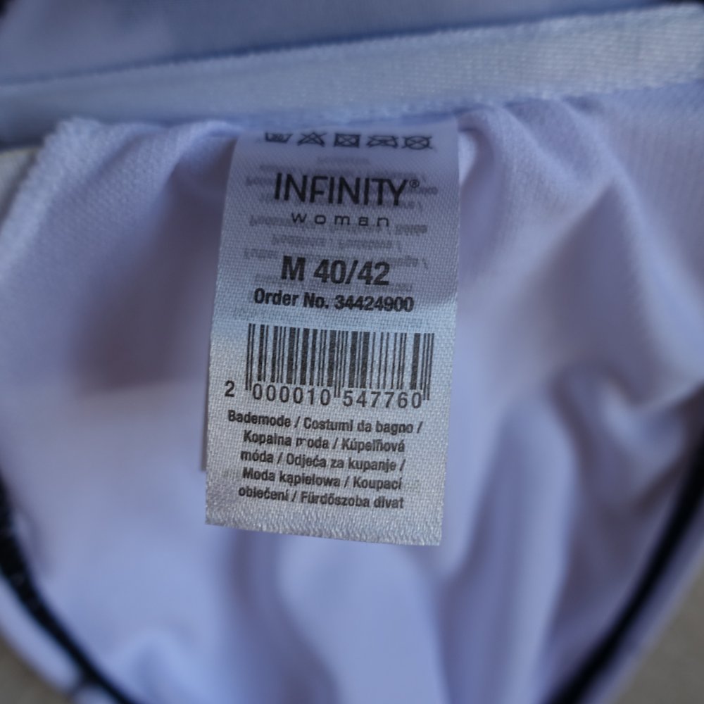 Bikini-Oberteil, Neu, Gr. M bzw. ca. Gr. 40/42, Softschalen