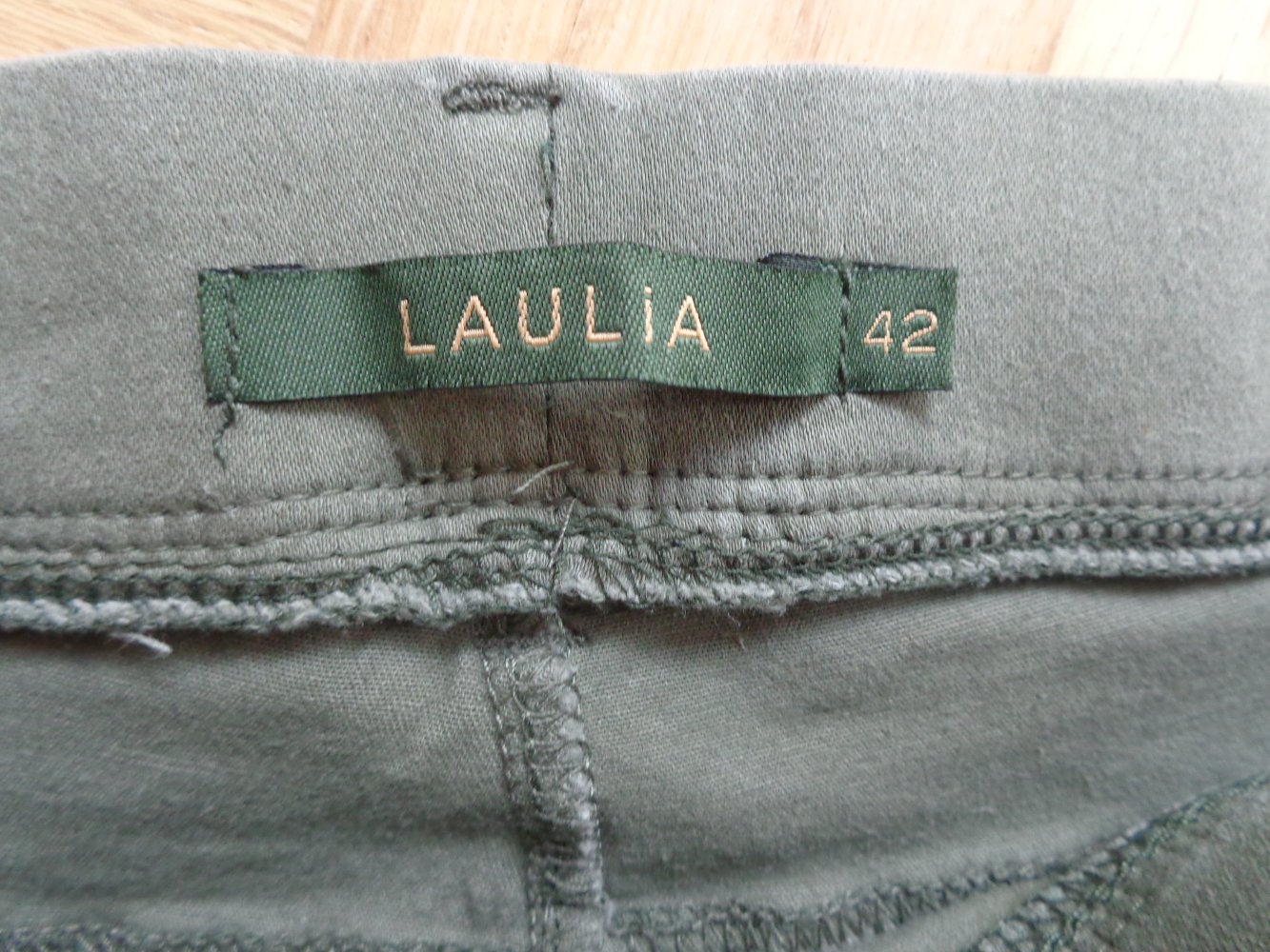 Vintage - Leggings im Jeans-Style, Hose, Gr. 42 bzw. ca. Gr. M/L, khaki, Laulia