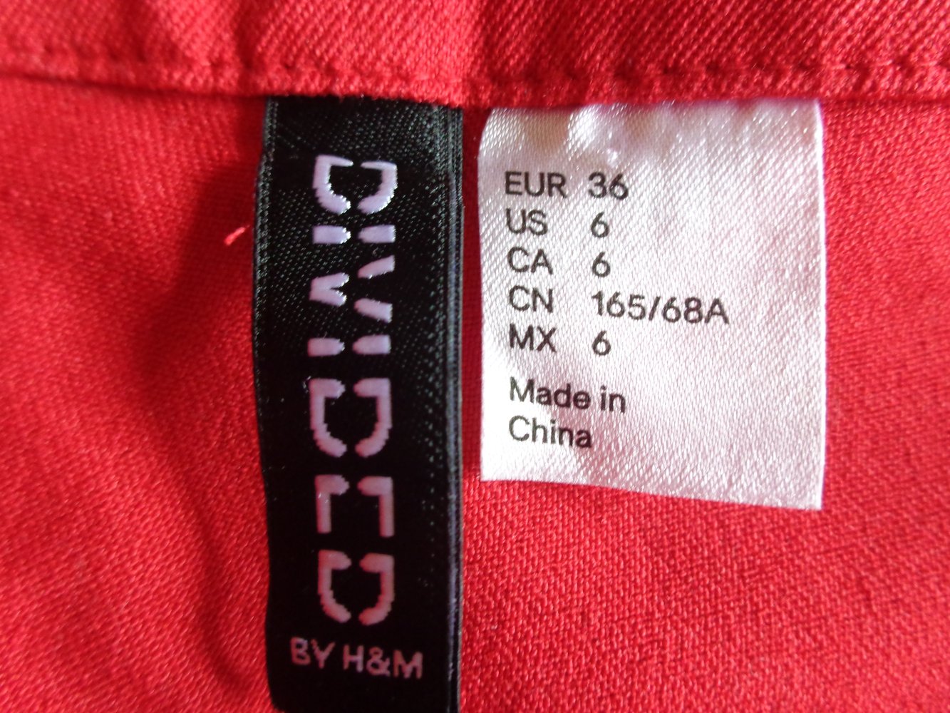 Vintage - Hotpants, Shorts, kurze Hose, rot, Gr. 36 bzw. ca. Gr. S, H & M Divided