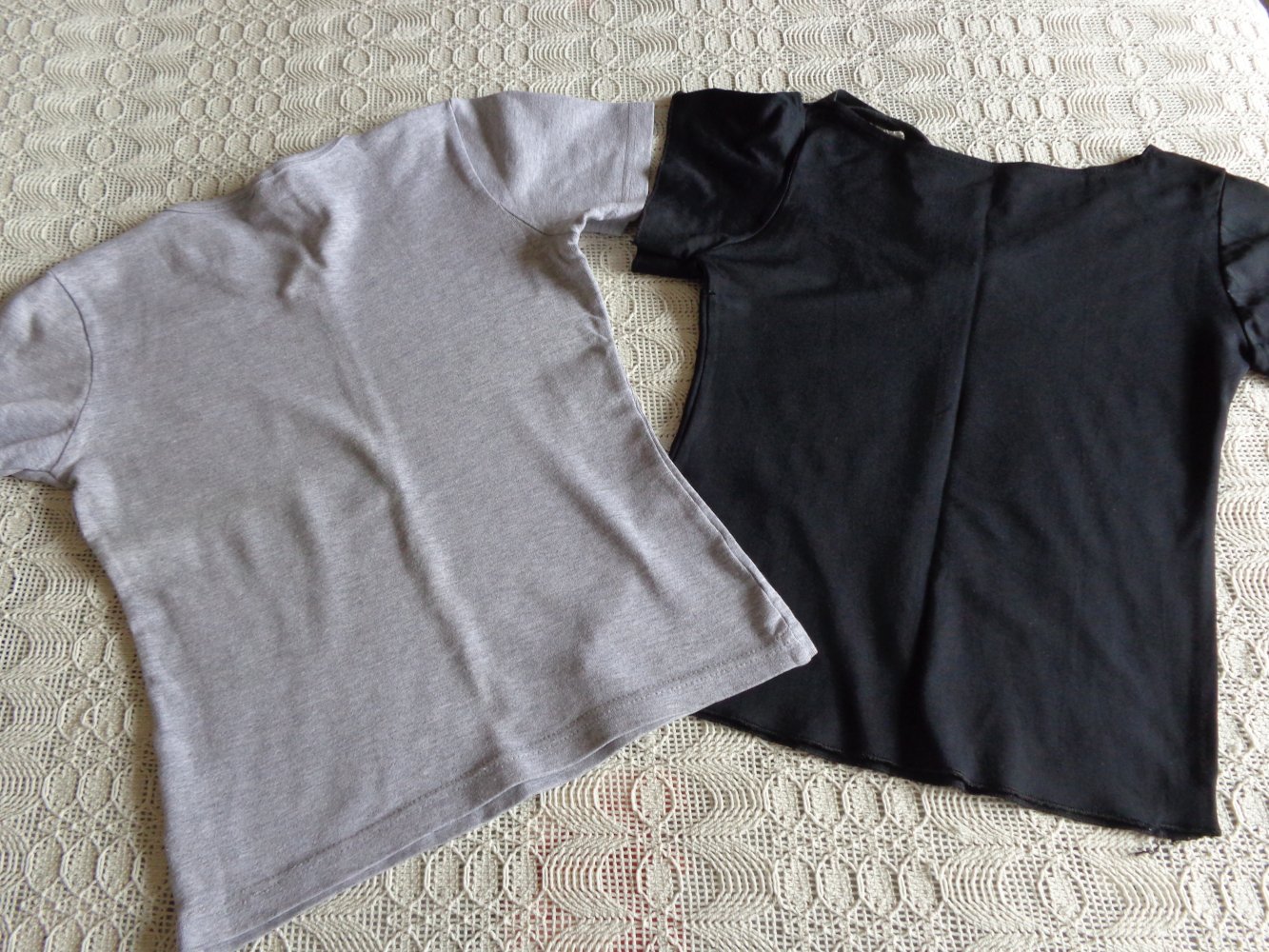 Vintage - Shirts, 2 Stück, ca. Gr. XS/S bzw. ca. Gr. 34/36
