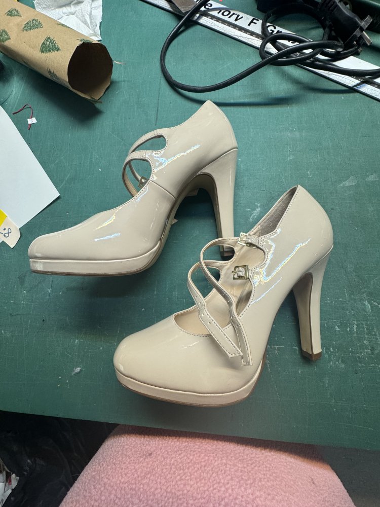 High heels Lack 