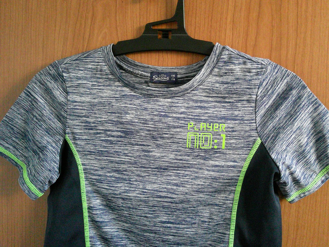 Sport T-Shirt Gr. 110/116 von Seasons