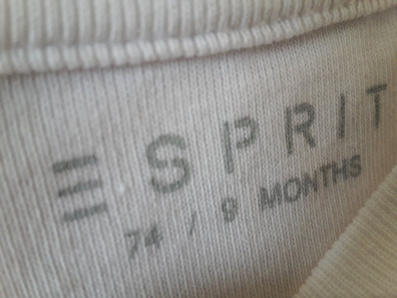 kaum getragenes LAShirt von Esprit in Gr. 74