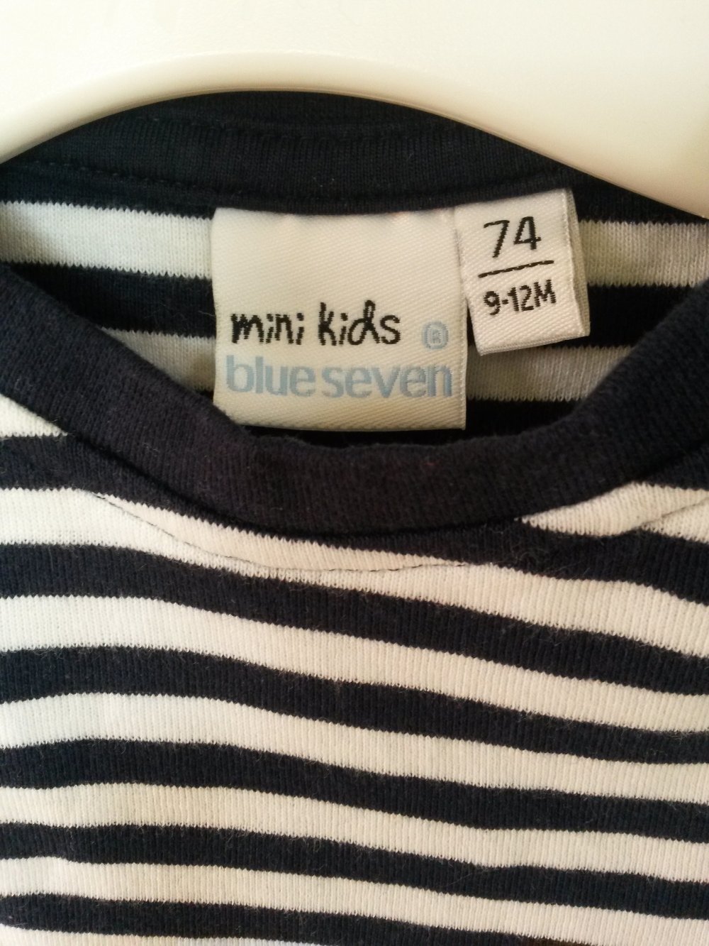 schönes, gestreiftes T-Shirt in Gr. 74 von Blue Seven