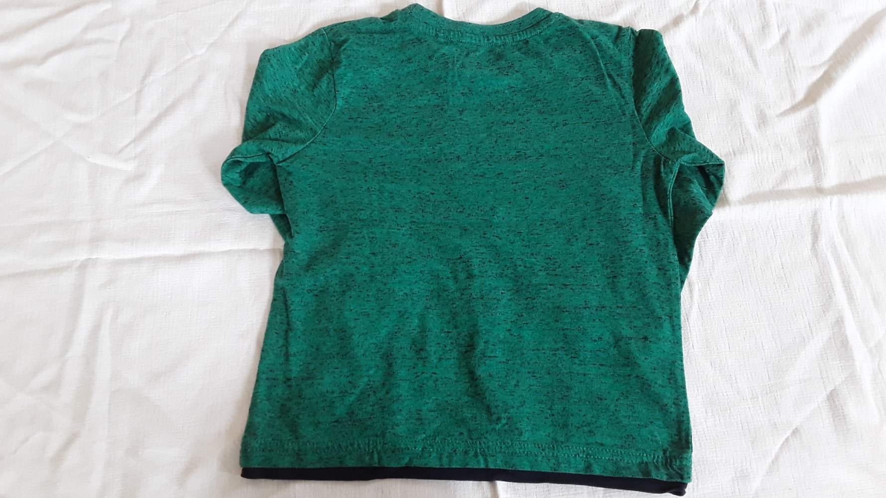 grün meliertes Langarmshirt Gr. 110 von Topolino
