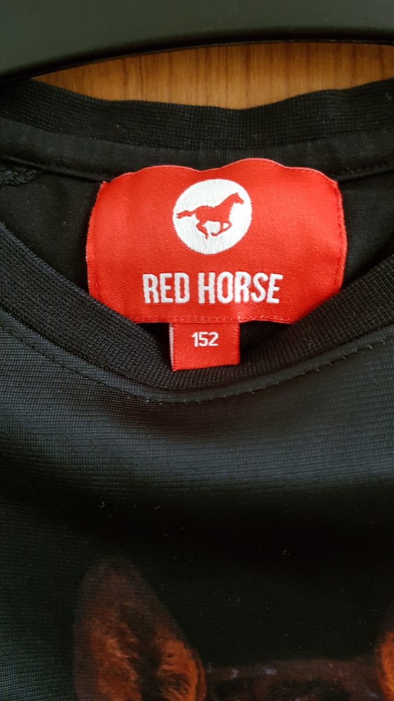 schwarzes, ungetragenes Langarmshirt in Gr. 152 von Red Horse (nur gewaschen)