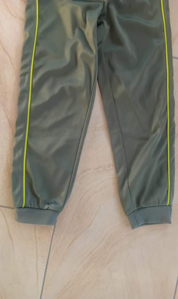 Jogginghose Gr. 110/116 von H&M