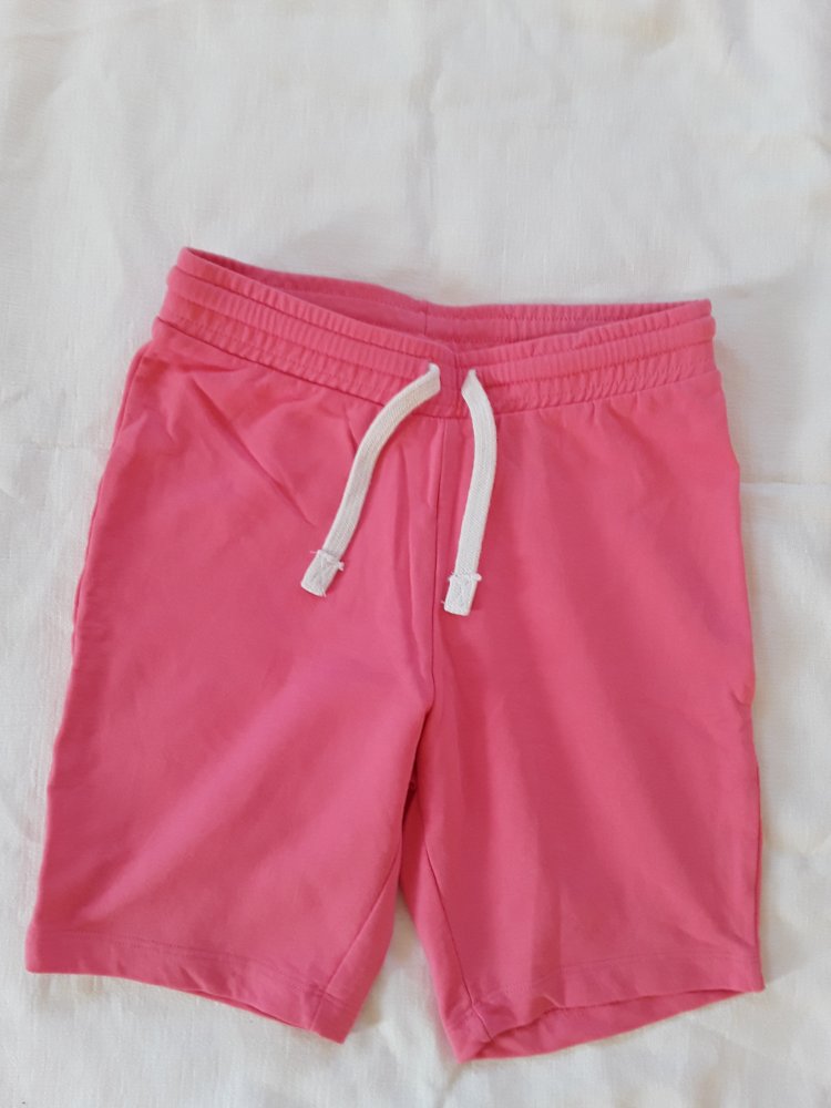 ungetragene, rosa/ pinke kurze Hose in Gr. 122/128 von H&M