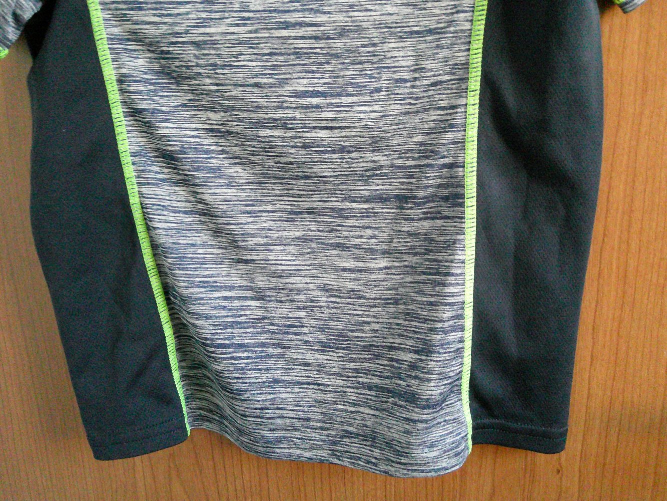 Sport T-Shirt Gr. 110/116 von Seasons