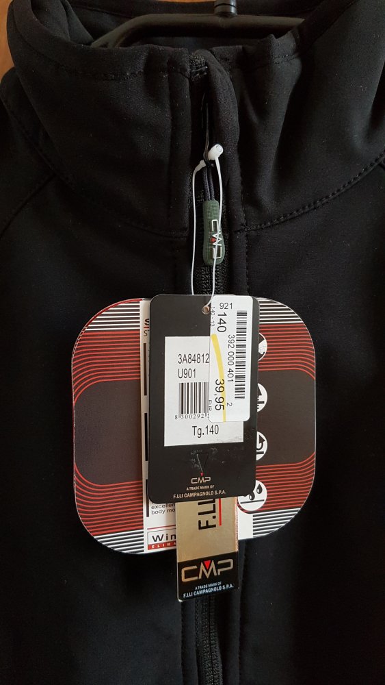 neue, schwarze Softshelljacke Gr. 140 v. CMP mit Etikett