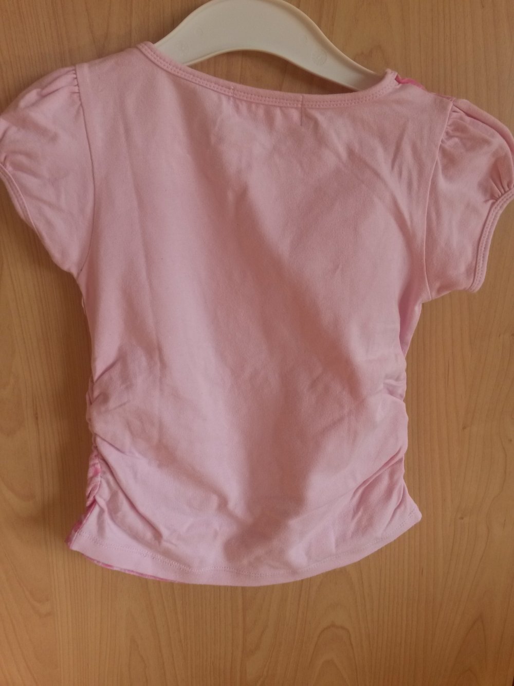 schönes T-Shirt in Gr. 98/104