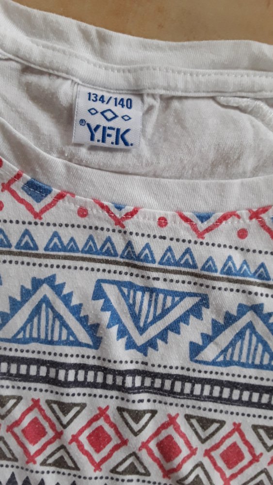 T-Shirt Gr. 134/140 