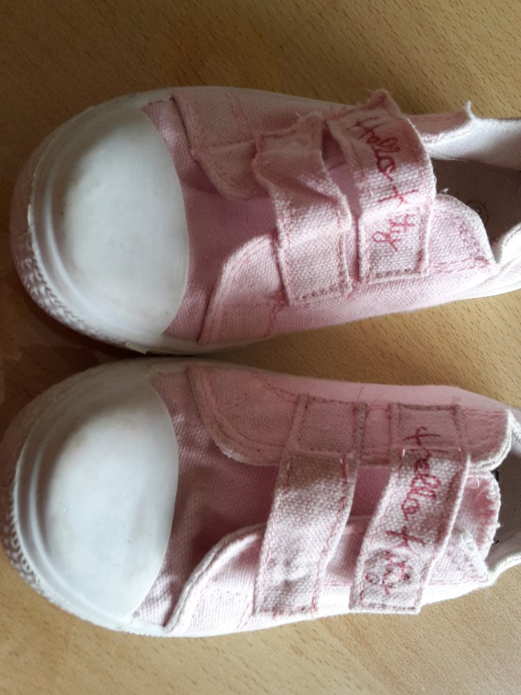 Hello Kitty Sneaker/ Turnschuhe in Gr. 26