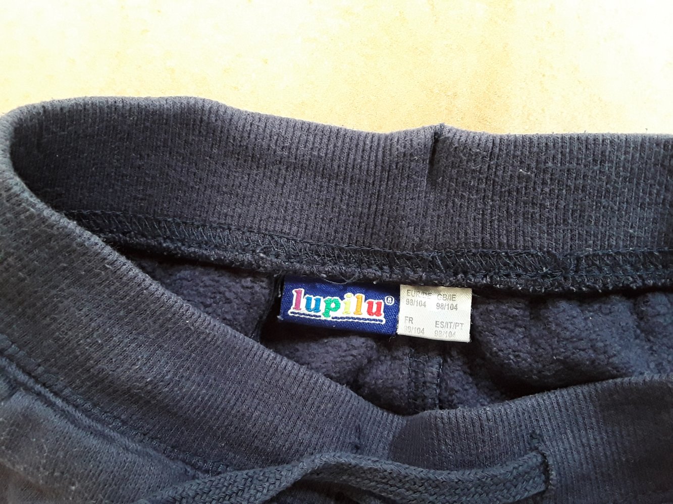 dunkelblaue Jogginghose in Gr. 98/104