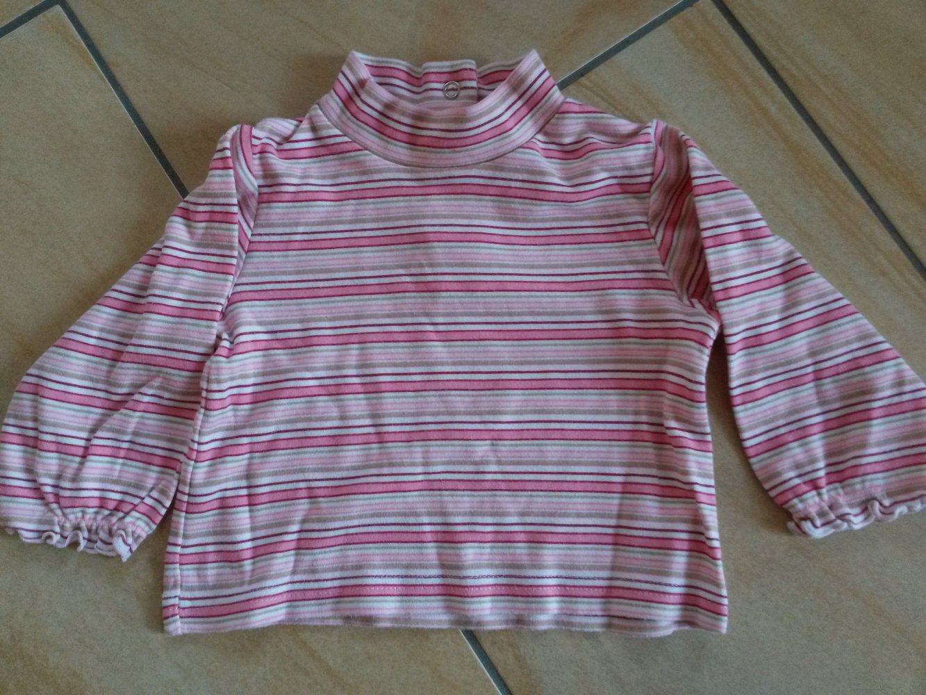 schönes Set (LAShirt und Kleid) in Gr. 74 von C&A