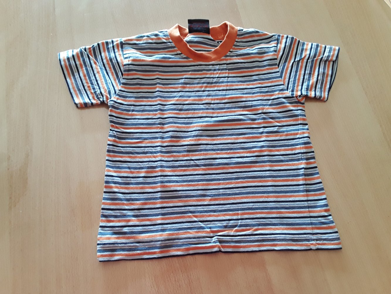gestreiftes T-Shirt in Gr. 92 von Outfit