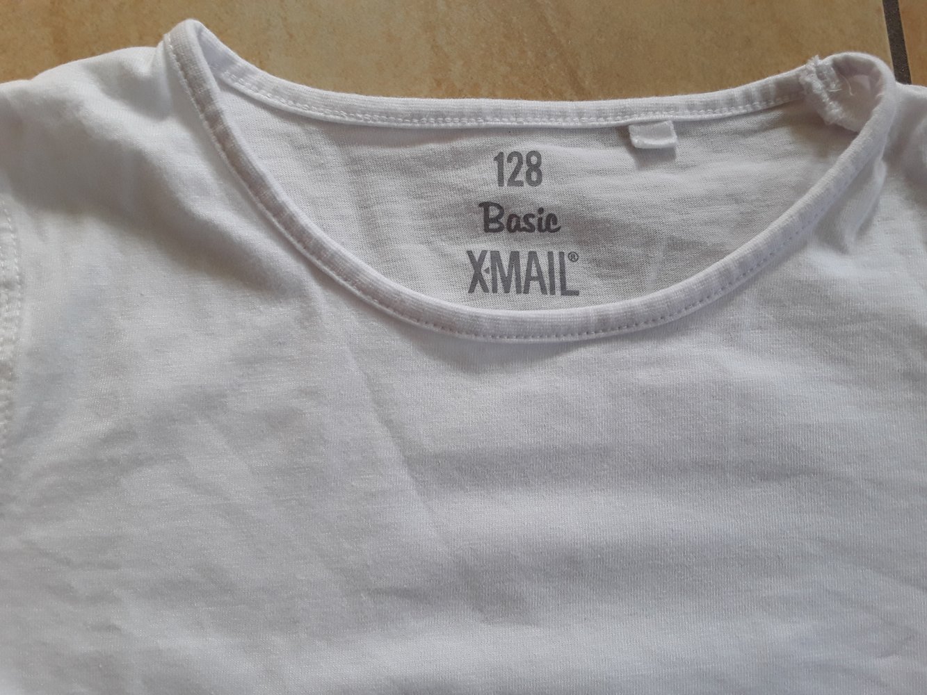 weißes LAShirt 128