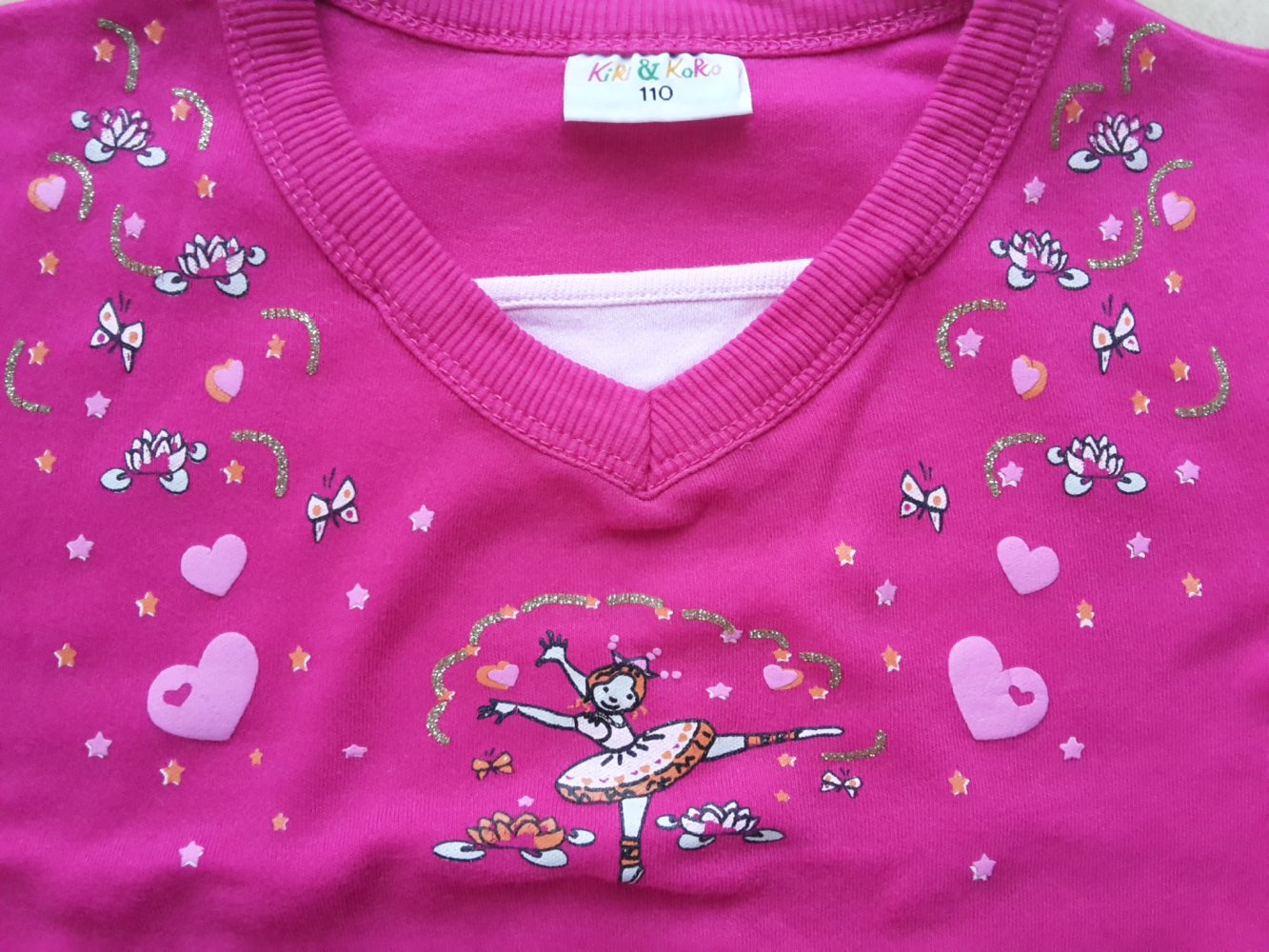 schönes LAShirt mit Glitzer in Gr. 104