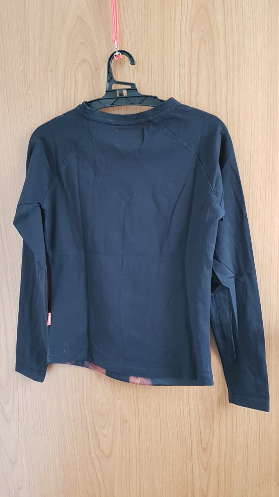 schwarzes, ungetragenes Langarmshirt in Gr. 152 von Red Horse (nur gewaschen)