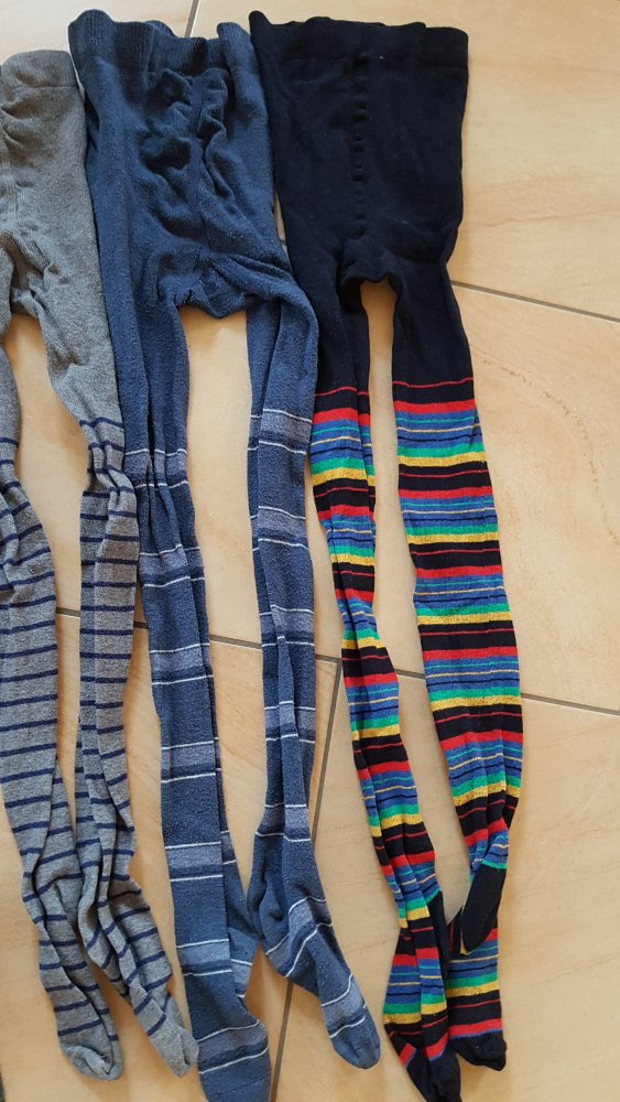 4 Strumpfhosen 3x Pocopiano 1x ?