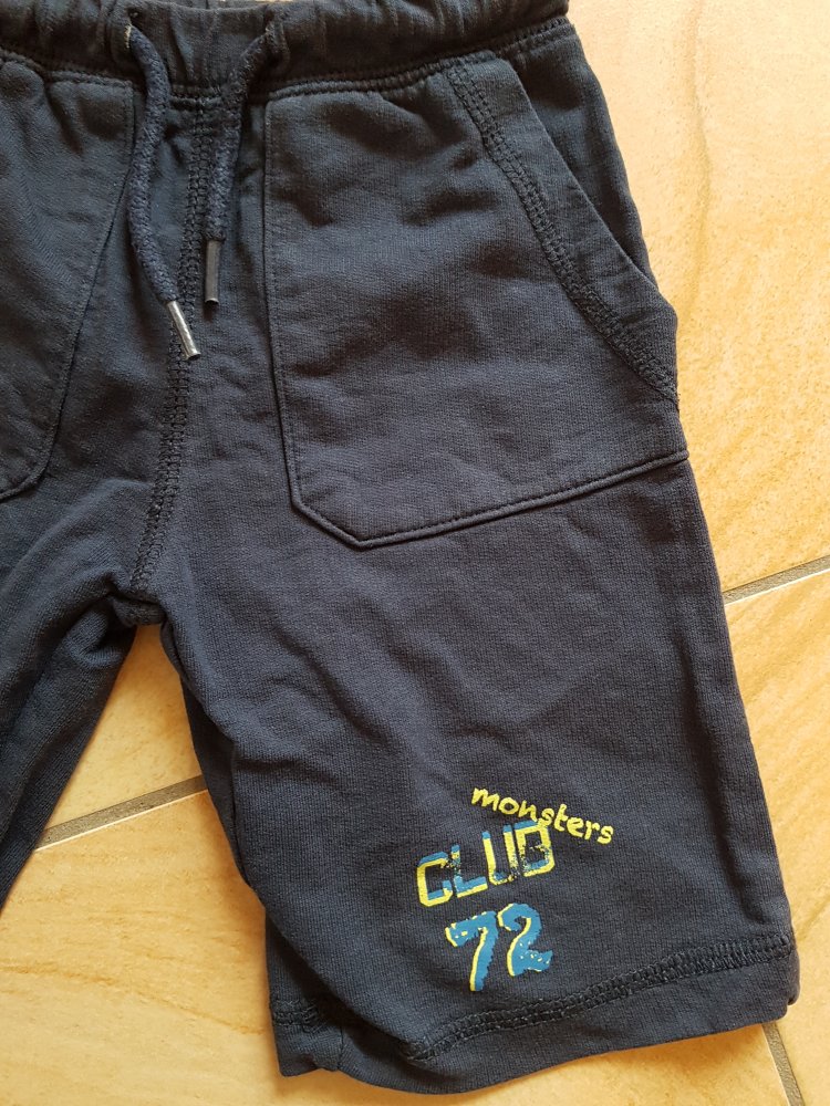 dunkelblaue Shorts in Gr. 92 