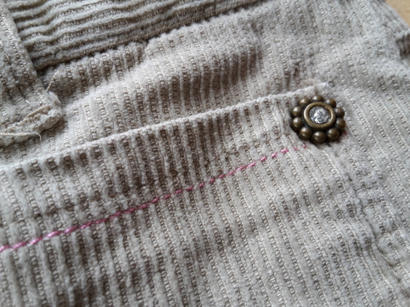 beige Cordthermohose in Gr. 104