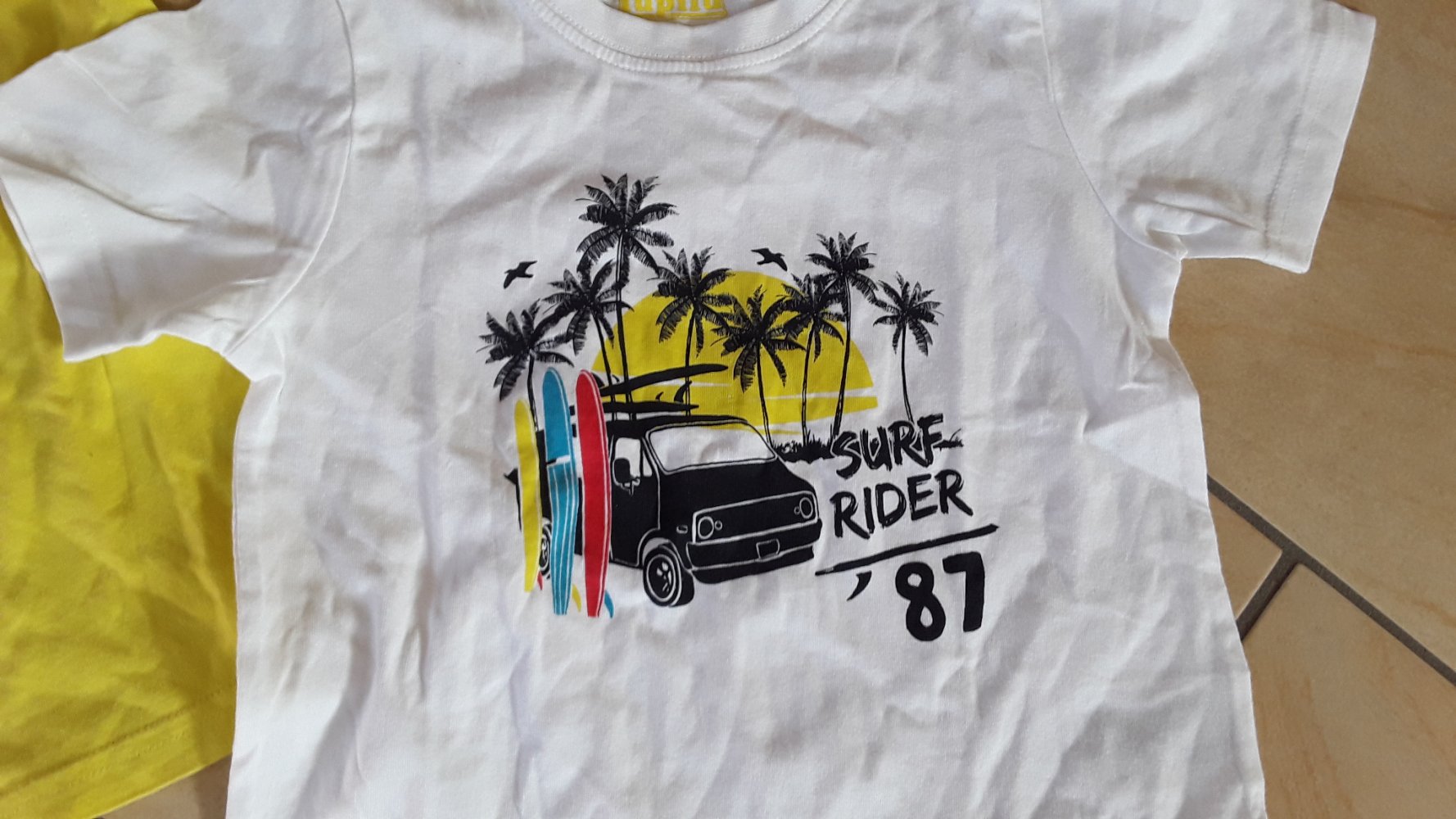 2 T-Shirt 98/104 von Lupilu kaum getragen